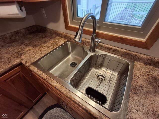 739 E 125 S, Williamsport, IN 47993