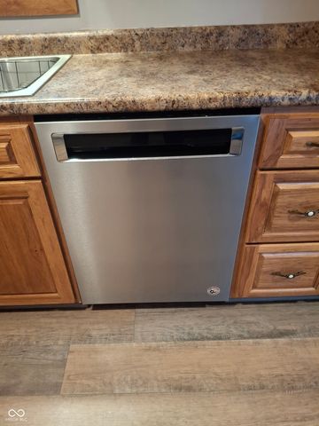 739 E 125 S, Williamsport, IN 47993