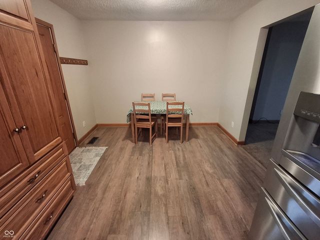 739 E 125 S, Williamsport, IN 47993