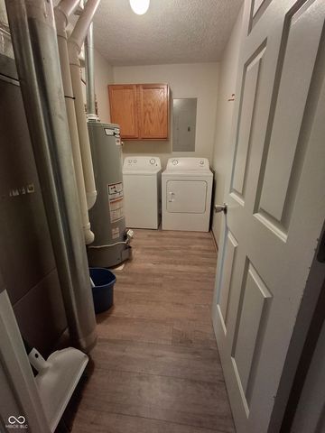 739 E 125 S, Williamsport, IN 47993