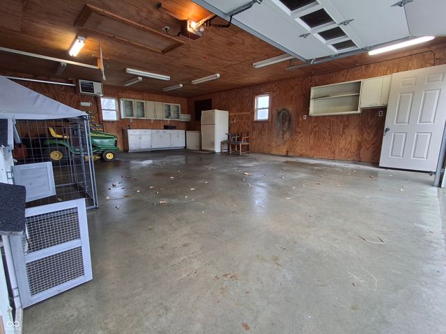 739 E 125 S, Williamsport, IN 47993