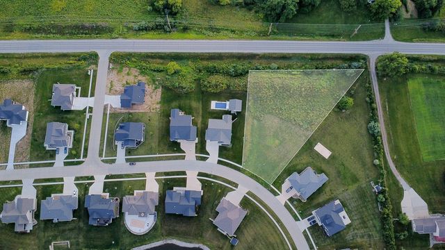 3010 Bos Ridge Road, Pella, IA 50219