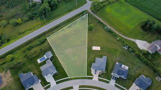 3010 Bos Ridge Road, Pella, IA 50219