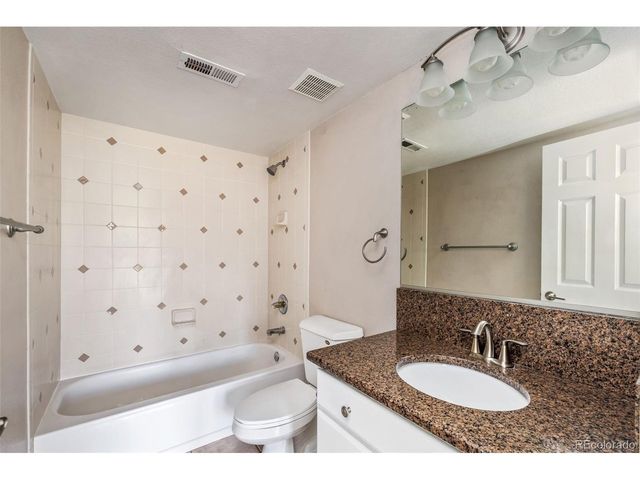 61 Blue Heron Dr, Thornton, CO 80241