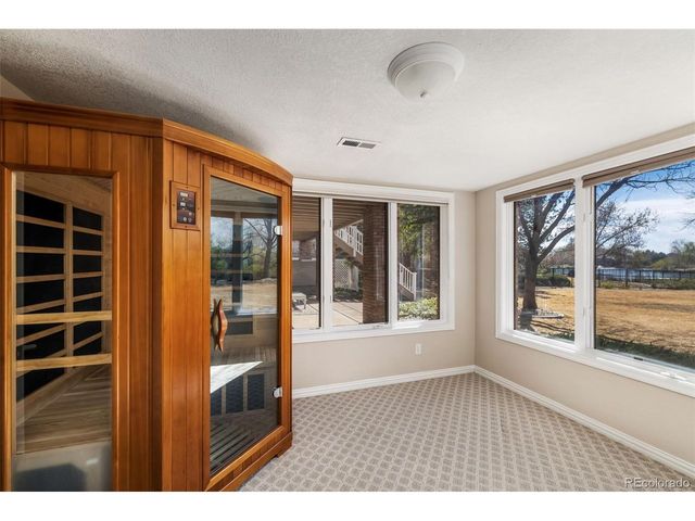 61 Blue Heron Dr, Thornton, CO 80241