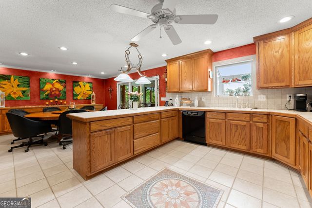 2740 Northlake Road, Gainesville, GA 30506