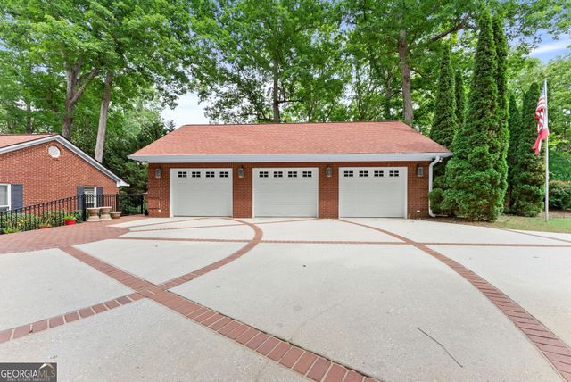 2740 Northlake Road, Gainesville, GA 30506