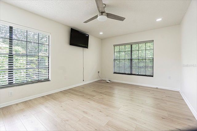 3345 CRYSTAL COURT E H, Palm Harbor, FL 34685