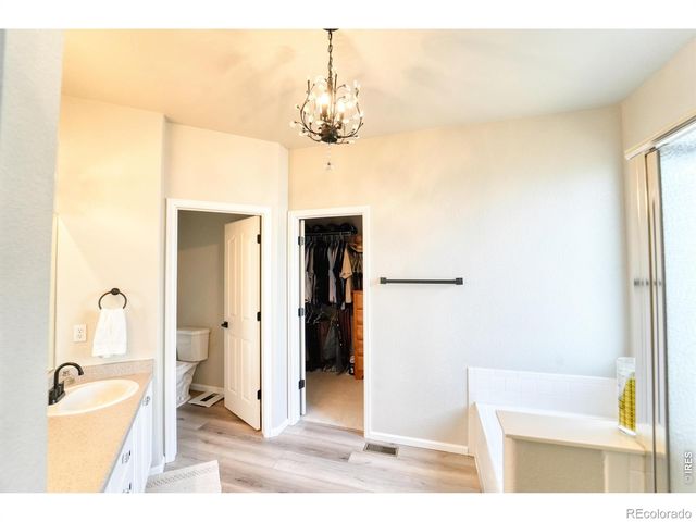 984 Glenarbor Circle, Longmont, CO 80504