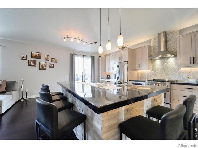 984 Glenarbor Circle, Longmont, CO 80504