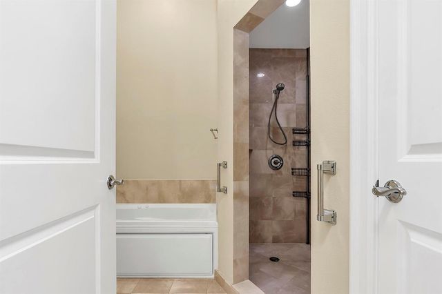 16102 Emerald Estates Drive 108, Weston, FL 33331