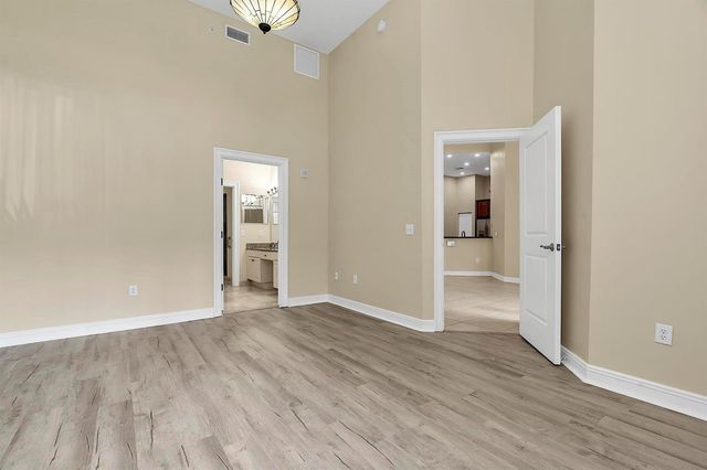 16102 Emerald Estates Drive 108, Weston, FL 33331