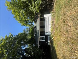 8467 Lackland Road, St Louis, MO 63114