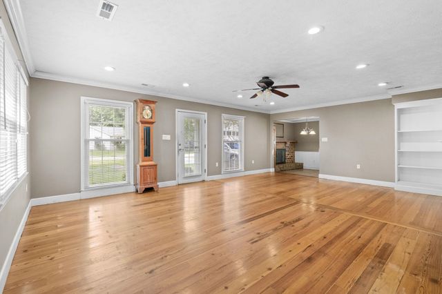 722 1st Ave. N, Surfside Beach, SC 29575