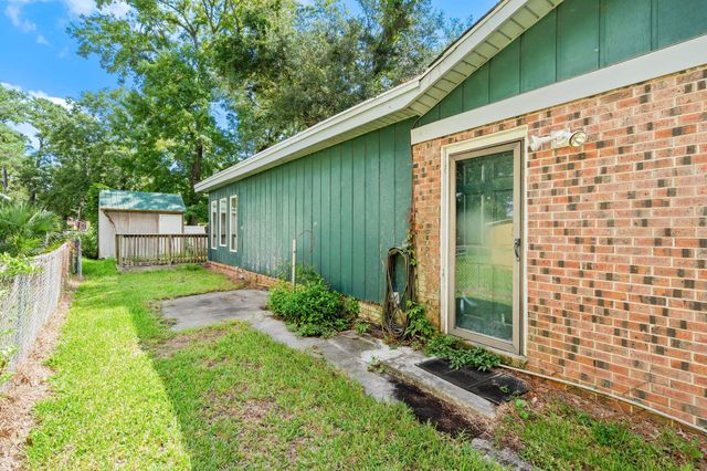 722 1st Ave. N, Surfside Beach, SC 29575