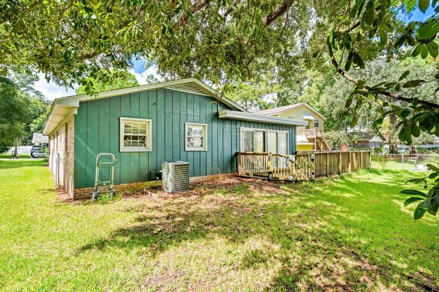 722 1st Ave. N, Surfside Beach, SC 29575