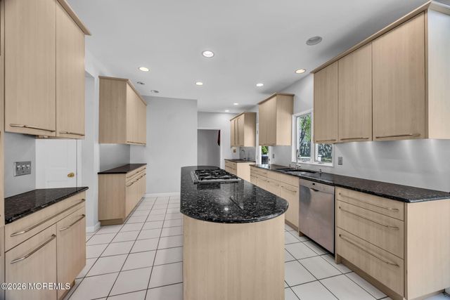 9 Violet Drive, Ocean Twp, NJ 07712