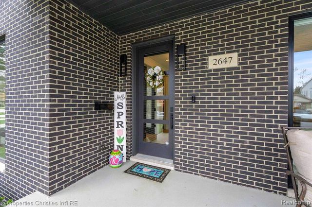 2647 Dorchester Road, Birmingham, MI 48009