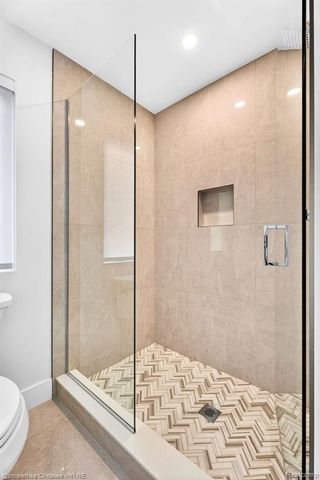 2647 Dorchester Road, Birmingham, MI 48009