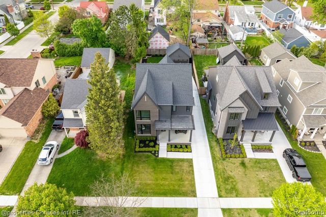 2647 Dorchester Road, Birmingham, MI 48009