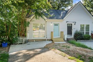 5027 David SE Place, Smyrna, GA 30082