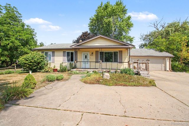1254 W Grand Blanc Road W, Mundy Township, MI 48439