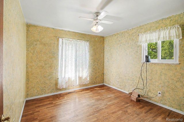 1254 W Grand Blanc Road W, Mundy Township, MI 48439