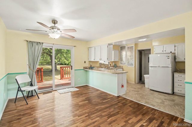 1254 W Grand Blanc Road W, Mundy Township, MI 48439