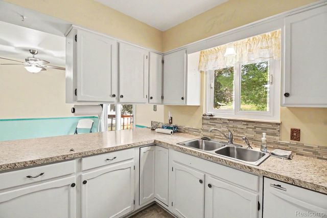 1254 W Grand Blanc Road W, Mundy Township, MI 48439