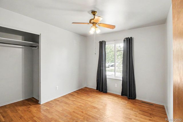 1254 W Grand Blanc Road W, Mundy Township, MI 48439