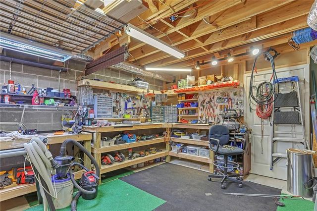 1910 Stockton Walk Lane, Snellville, GA 30078
