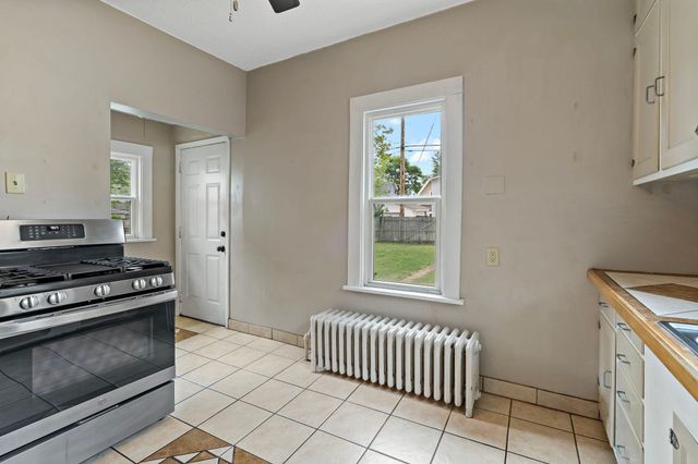 996 Charles Avenue, Saint Paul, MN 55104