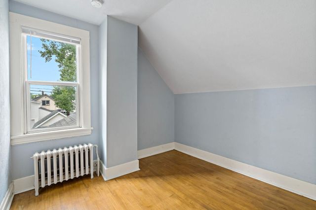 996 Charles Avenue, Saint Paul, MN 55104