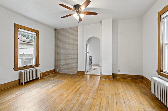 996 Charles Avenue, Saint Paul, MN 55104