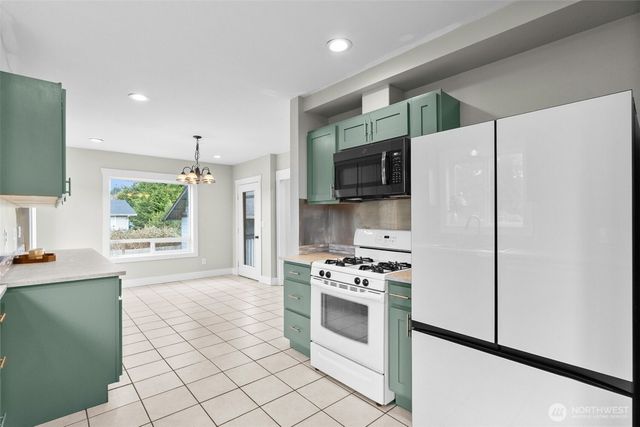 702 W Marcy Avenue, Montesano, WA 98563