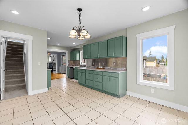 702 W Marcy Avenue, Montesano, WA 98563