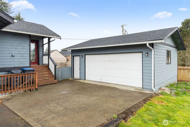 702 W Marcy Avenue, Montesano, WA 98563