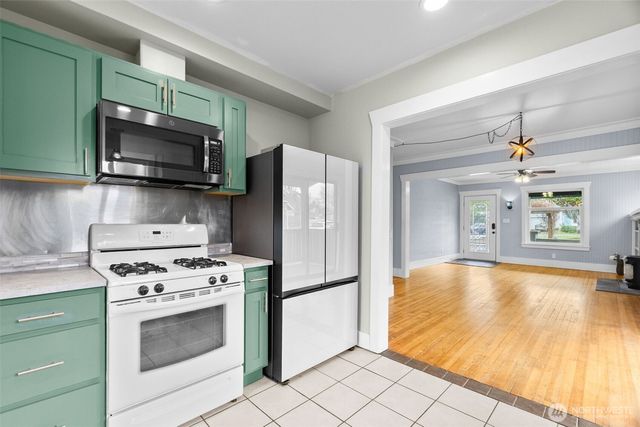 702 W Marcy Avenue, Montesano, WA 98563