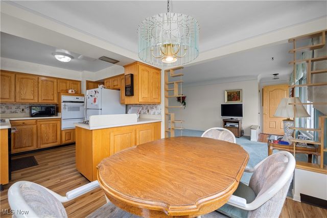 6108 Pearl Road, Parma Heights, OH 44130