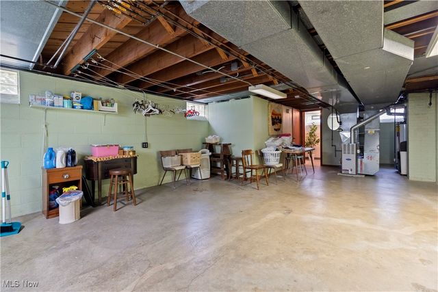 6108 Pearl Road, Parma Heights, OH 44130