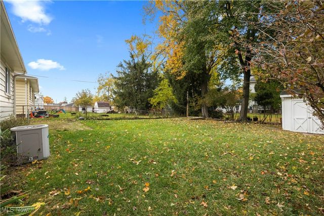 6108 Pearl Road, Parma Heights, OH 44130