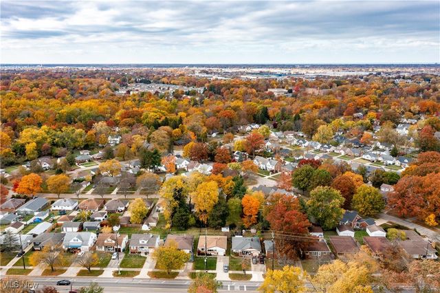 6108 Pearl Road, Parma Heights, OH 44130