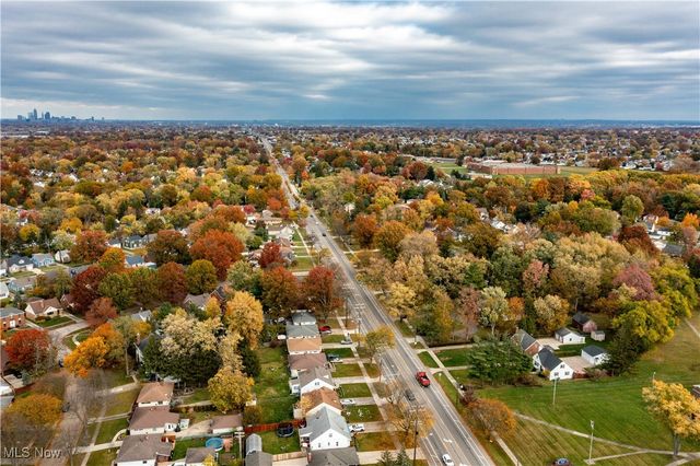 6108 Pearl Road, Parma Heights, OH 44130