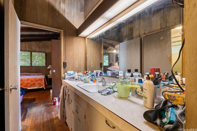 2870 Komaia Place, Honolulu, HI 96822