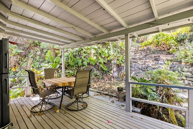 2870 Komaia Place, Honolulu, HI 96822