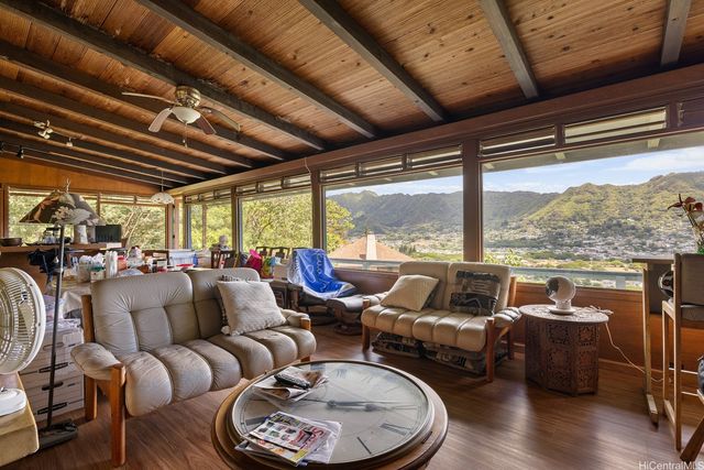 2870 Komaia Place, Honolulu, HI 96822