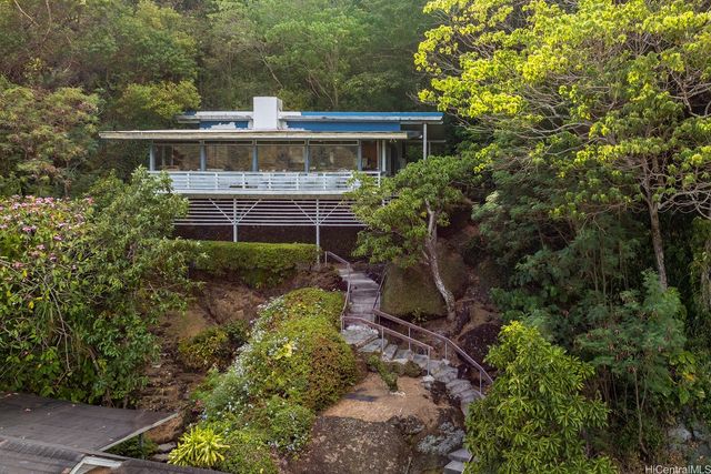 2870 Komaia Place, Honolulu, HI 96822