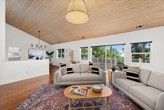19647 Eagle Ridge Rd, Foresthill, CA 95631