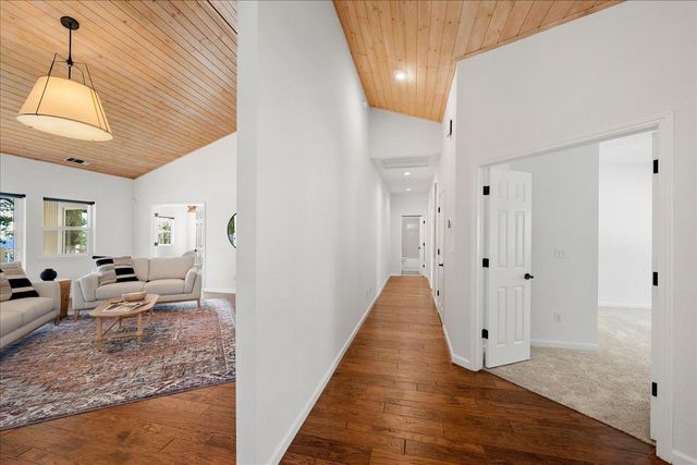 19647 Eagle Ridge Rd, Foresthill, CA 95631
