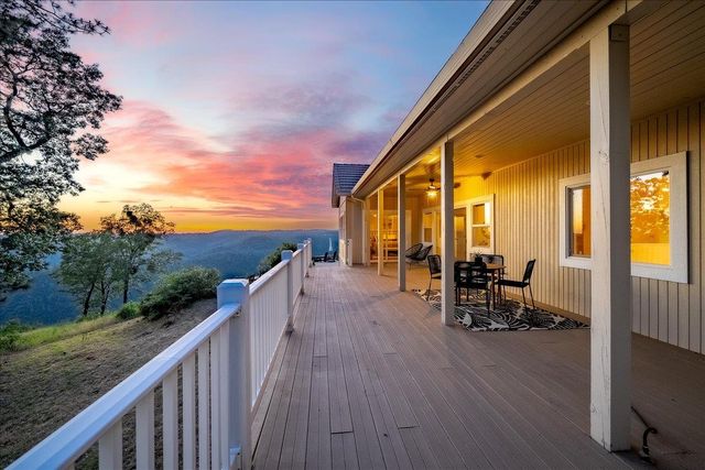 19647 Eagle Ridge Rd, Foresthill, CA 95631
